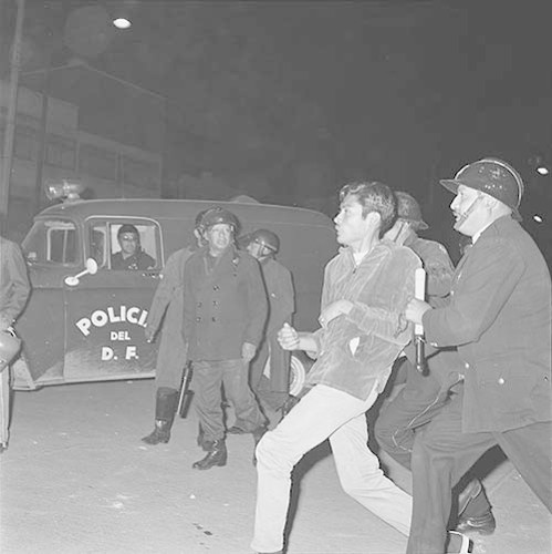 Imagen de MGP2702 (atribuido), Toma Casco detenidos ejército sep 1968 (alternativo)