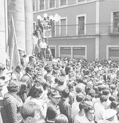 Imagen de MGP3144 (atribuido), Mitin señoras Cámara de Diputados octubre 1968 (alternativo)