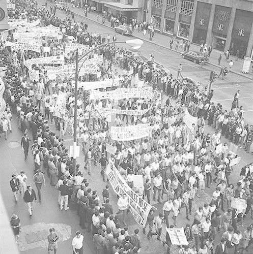 Imagen de MGP2123 (atribuido), Mitin estudiantil martes 13 agosto 1968 (alternativo)