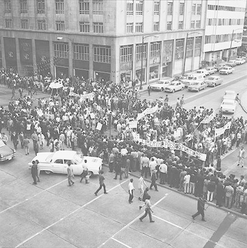 Imagen de MGP2385 (atribuido), Mitin estudiantil zócalo juárez 27 agosto 1968 (alternativo)