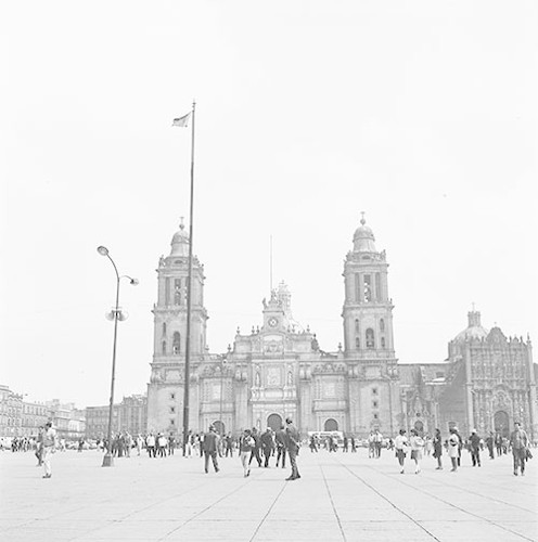Imagen de MGP2502 (atribuido), Mitin estudiantil zócalo juárez 27 agosto 1968 (alternativo)