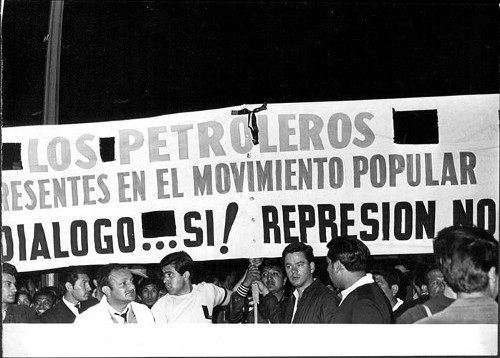 Imagen de Manifestantes petroleros apoyando la manifestación estudiantil de agosto de 1968 (propio)