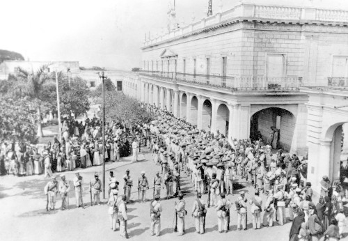 Imagen de Ejército Federal conduce a zapatistas de Cuautla a Cuernavaca