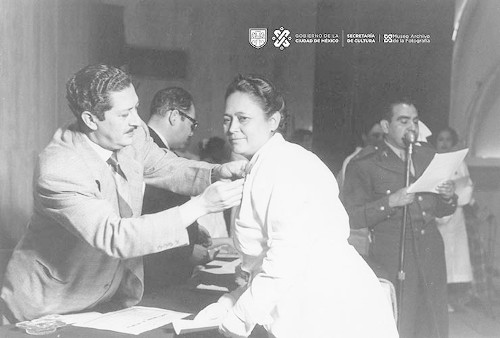 Imagen de Fiesta de graduación de la escuela de enfermeras (propio)