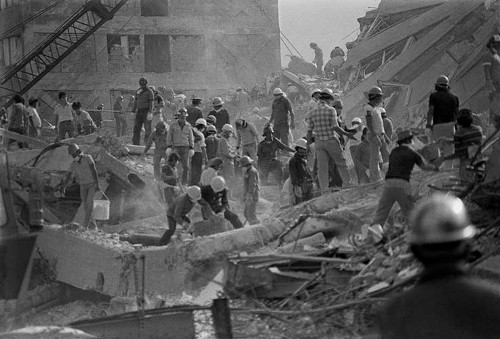 Imagen de Temblor, edificios dañados en el 1er. cuadro, D.D.F. (propio), Temblor, edificios dañados en el primer cuadro, Departamento del Distrito Federal (alternativo)