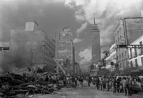 Imagen de Temblor, edificios dañados en el 1er. cuadro, D.D.F. (propio), Temblor, edificios dañados en el primer cuadro, Departamento del Distrito Federal (alternativo)