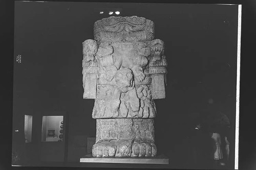 Imagen de Escultura de Coatlicue en el Museo Nacional de Antropología e Historia (atribuido)