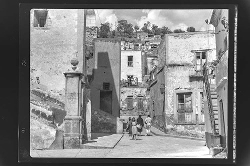 Imagen de Fotografía de arquitectura urbano, Guanajuato, Guanajuato (atribuido)