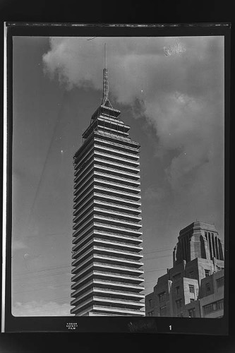 Imagen de Fotografía de arquitectura civil, Torre Latinoamericana, Ciudad de México (atribuido)