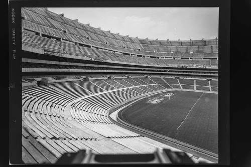 Imagen de Fotografía de arquitectura civil, Estadio Azteca, Ciudad de México (atribuido)