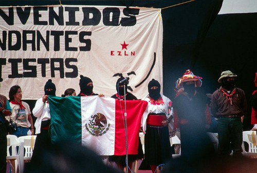 Imagen de Integrantes del EZLN en un mitin (propio)