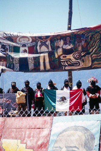 Imagen de Integrantes del EZLN en un mitin (propio)