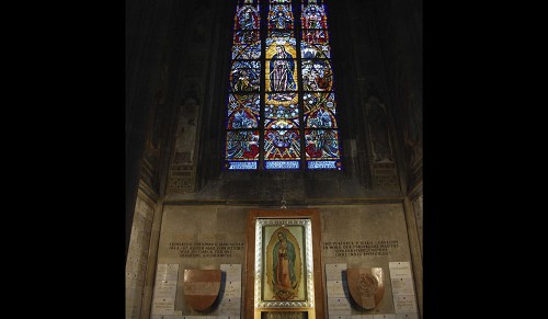 Imagen de Vitral de la Virgen de Guadalupe (propio)