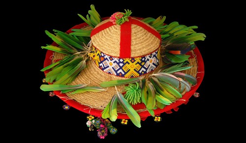 Imagen de Sombrero huichol (propio)