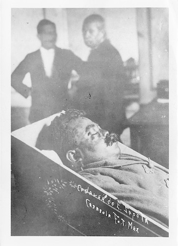 Imagen de Cadáver de Emiliano Zapata