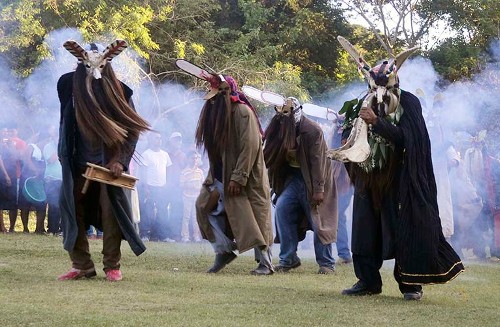 Imagen de Diablos en el panteón de la comunidad de San Juan Bautista Lo De Soto (atribuido)