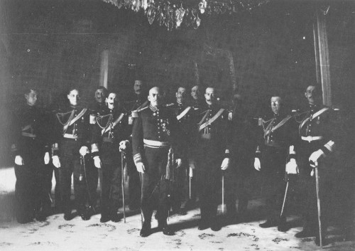 Imagen de Victoriano Huerta con su Estado Mayor, retrato de grupo (atribuido)