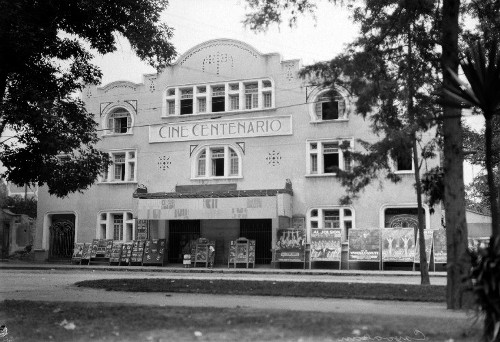 Imagen de Fachada del "Cine Centenario", Coyoacán (atribuido)