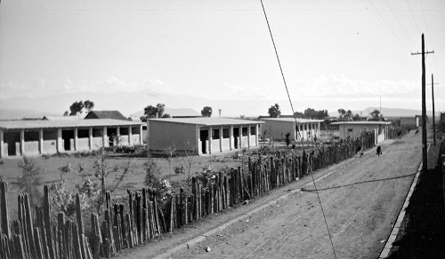 Imagen de Escuela de un poblado, vista parcial (atribuido)