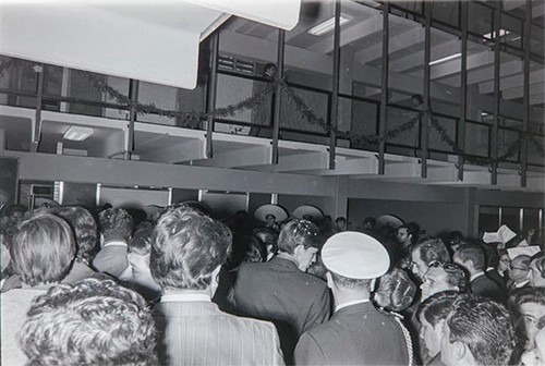 Imagen de Visita oficial del presidente de Chile, Salvador Allende, a la Ciudad de México. Inauguración de la Unidad Habitacional Vicente Guerrero, Iztapalapa, Ciudad de México (atribuido)
