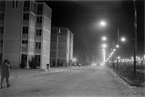 Imagen de Visita oficial del presidente de Chile, Salvador Allende, a la Ciudad de México. Inauguración de la Unidad Habitacional Vicente Guerrero, Iztapalapa, Ciudad de México (atribuido)