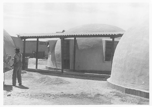 Imagen de Casas construidas por el Sistema Nylon col. Romero Rubio