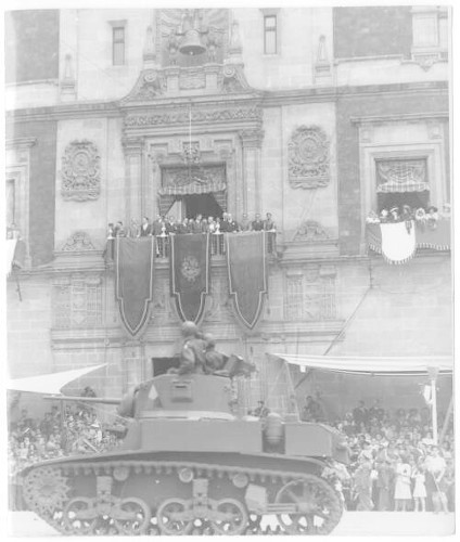 Imagen de Desfile militar