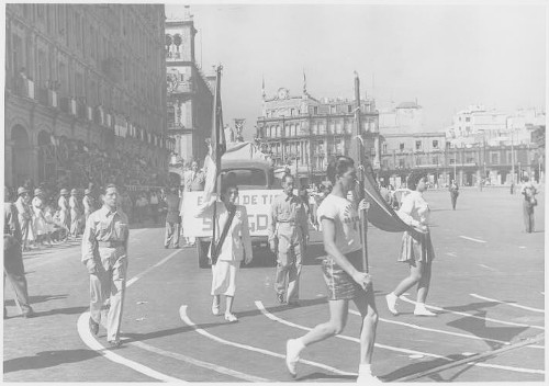 Imagen de Desfile deportivo del 20 de Noviembre