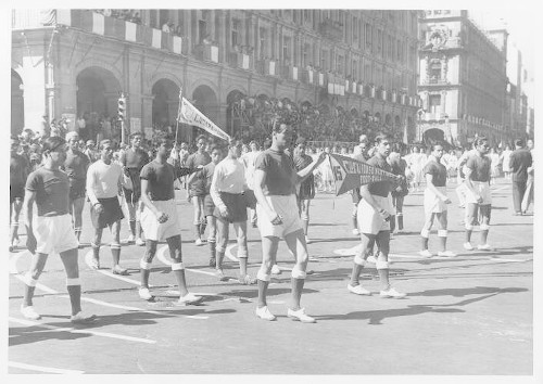 Imagen de Desfile deportivo del 20 de Noviembre