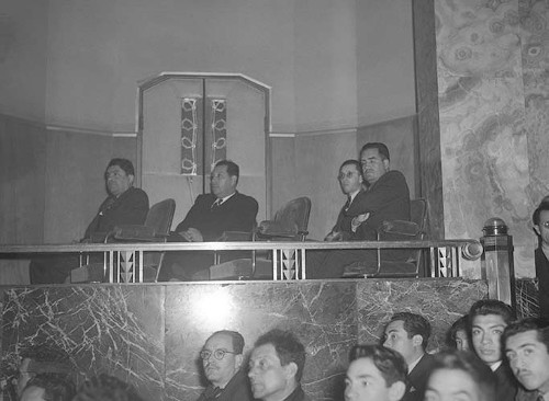 Imagen de Conferencia cultural por el C. Lic. Gómez Arias patrocinada por el D.D.F. en el Palacio de las Bellas Artes (propio), Conferencia cultural por el ciudadano licenciado Gómez Arias patrocinada por el Departamento del Distrito Federal en el Palacio de las Bellas Artes (alternativo)
