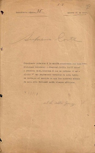 Imagen de Expediente 60113/1912 relativo a la moción presentada por los señores ministros Cristóbal C. Chapital, Emilio Bullé Goyri y Demetrio Sodi, relativo a que se reforme el artículo 7 del Reglamento interior de la Suprema Corte, en el sentido de que los acuerdos plenos de este Alto Tribunal serán siempre públicos (atribuido)