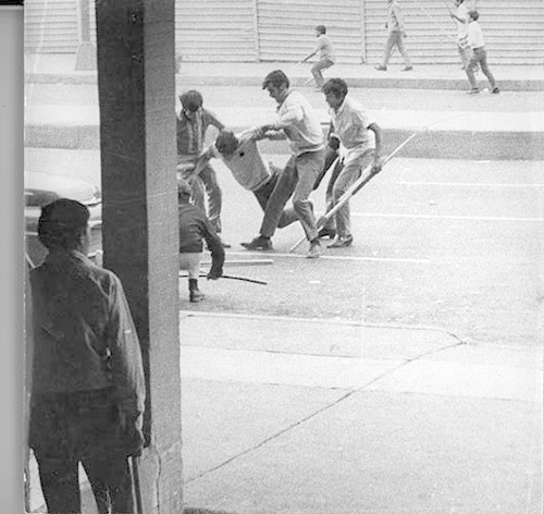 Imagen de Estudiante herido durante el movimiento estudiantil del 71 (atribuido)