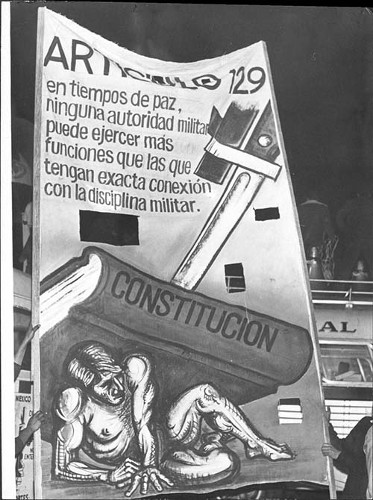 Imagen de Manta de la manifestación estudiantil de agosto de 1968 (propio)