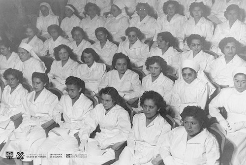 Imagen de Fiesta de graduación de la escuela de enfermeras (propio)