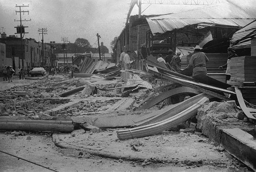 Imagen de Temblor, edificios dañados en el 1er. cuadro, D.D.F. (propio), Temblor, edificios dañados en el primer cuadro, Departamento del Distrito Federal (alternativo)