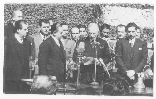 Imagen de Mr. Truman visita San Juan Teotihuacan acompañado del Presidente Miguel Alemán y el Jefe del D.D.F.