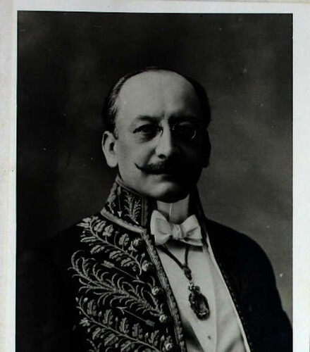 Imagen de Retrato de Balbino Dávalos, en uniforme diplomático de gala (propio)