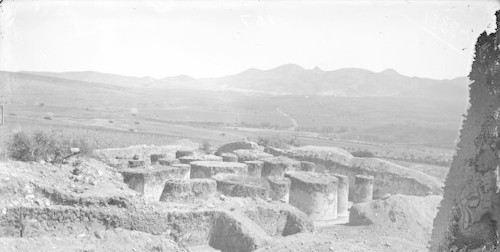 Imagen de Columnas cilíndricas en reconstrucción, Alta Vista, Zacatecas (atribuido)