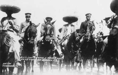 Imagen de Zapata y Villa a su entrada a la Ciudad de México (atribuido)