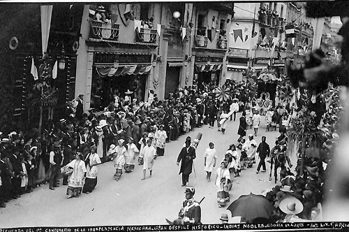 Imagen de Desfile Histórico del centenario de la Independencia (atribuido)