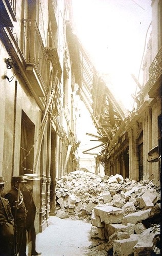 Imagen de Edificio después de bombardeo, 3 (atribuido)