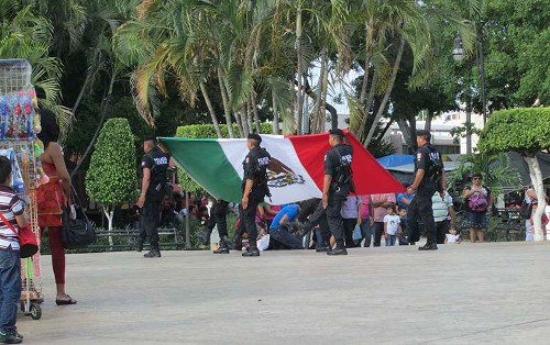Imagen de La banda de guerra del municipio, arría la bandera (atribuido)