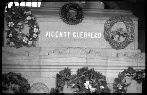 Portadilla de <p>Vicente Guerrero es fusilado en Santiago Cuilapa, Oaxaca</p>