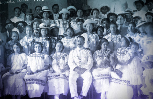 Portadilla de <p>Se inaugura el Primer Congreso Feminista de Yucatán</p>