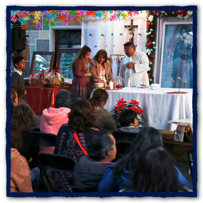 
                                        <div class='box-txt-carrusel'>
                                            <div class='pie-foto-box'>
                                               <p class='txt-carrusel'>Fiesta de la Virgen de Guadalupe.</p>
                                            </div>
                                            <div class='ObjetoDigital'>
                                                <a href='//memoricamexico.gob.mx/swb/memorica/Cedula?oId=0rQ2AJ8BefUxSyutWK-B' target='_blank' class=''>Ir a recurso</a>
                                            </div>  
                                        </div>
