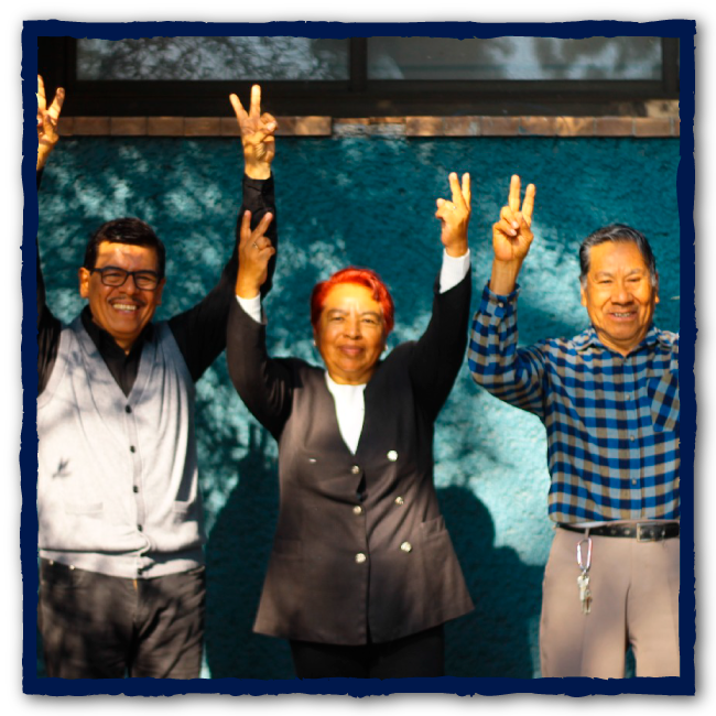 <div class='box-txt-carrusel'>
                                            <div class='pie-foto-box'>
                                            <p class='txt-carrusel'>Vecinos en el Instituto de Investigaciones Sociales. </p>
                                             </div>
                                              <div class='ObjetoDigital'>
                                                    <a href='//memoricamexico.gob.mx/swb/memorica/Cedula?oId=1LQ2AJ8BefUxSyutWa8W' target='_blank' class=''>Ir a recurso</a>
                                              </div>  
                                           </div>