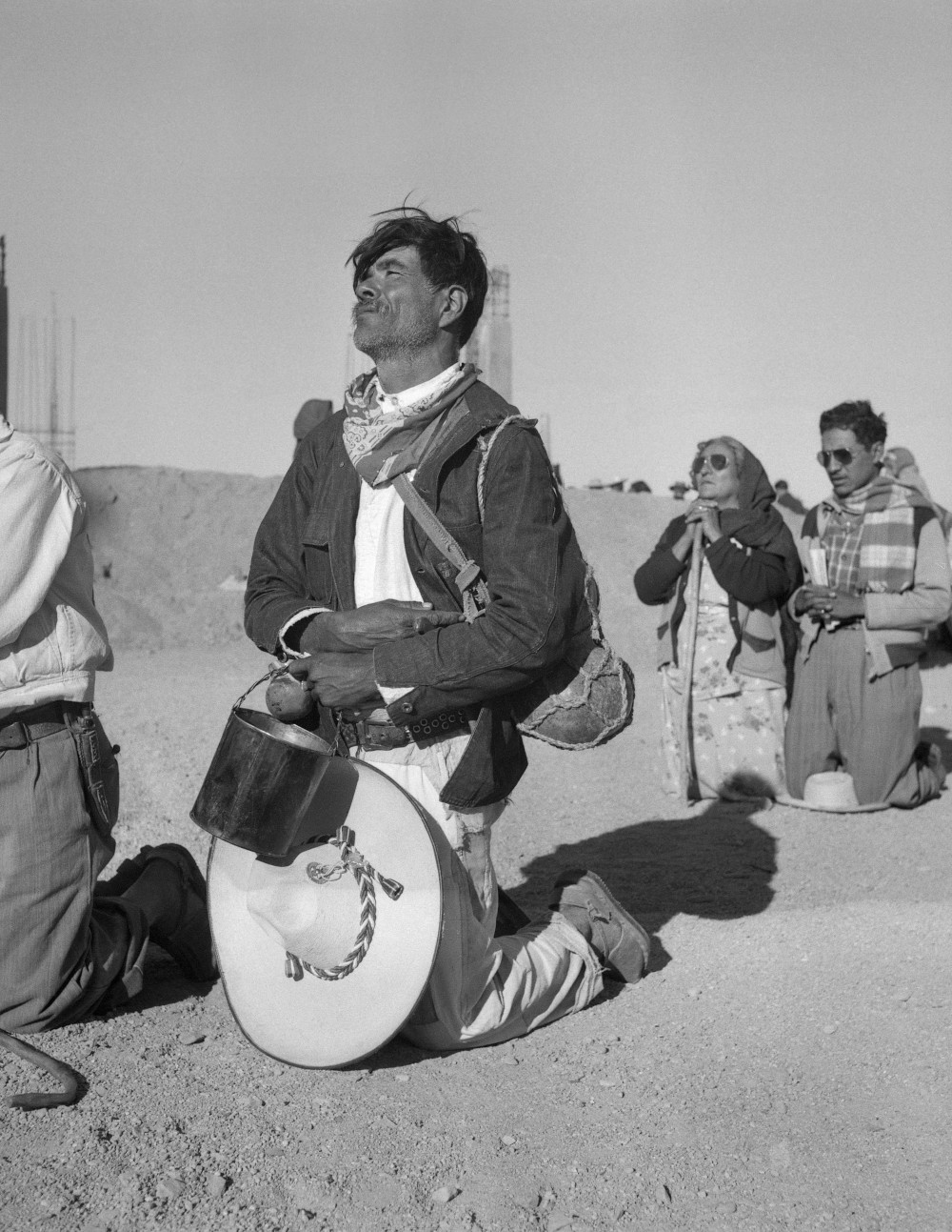 Campesinos adoradores de Cristo Rey en peregrinación al Cerro del Cubilete.