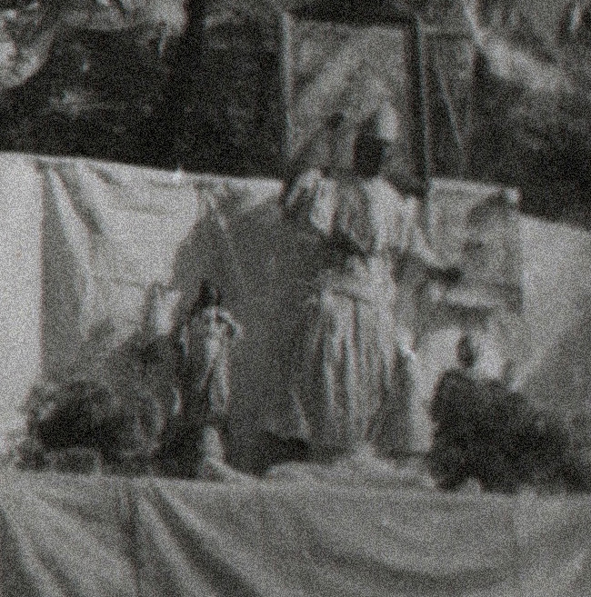 <h4 class='amarillo'></h4>
               
                <br>
                A makeshift altar in the countryside (undated)
                <br>
                <br>
                <br>
                <br>
                <img style='width:120px;height:auto;box-shadow:none; margin-top:-60px; float:right; position:relative'  src='/work/models/memorica/recursos/exposiciones/cristeros/img/espadita.png'>
                <a href='//memoricamexico.gob.mx/swb/memorica/Cedula?oId=NIM8A5ABEBJnBkdWxlLQ' target='_blank' class='ObjetoDigital' style='margin-right:-110px' >Get image</a>
                