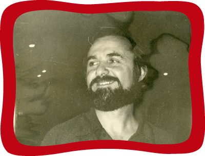 <div class='box-txt-carrusel'>
                                                 <div class='pie-foto-box d-none d-lg-block'>
                                                     <p class='txt-carrusel'>LH, <i>El delegado al Congreso del Partido Comunista Mexicano Enrique Semo</i>, 1977. Enrique Semo es un destacado historiador nacionalizado en México. 
                                                        Entre los años 2001 y 2005 fue secretario de Cultura del Distrito Federal, durante el gobierno de Andrés Manuel López Obrador.</p>
                                                 </div>
                                                 <div class='pie-foto-box d-lg-none'>
                                                     <p class='txt-carrusel'>LH, <i>El delegado al Congreso del Partido Comunista Mexicano Enrique Semo</i>, 1977.</p>
                                                 </div> 
                                                 <div class='ObjetoDigital'>
                                                    <a href='//memoricamexico.gob.mx/swb/memorica/Cedula?oId=JoL2N5cBLy2m8rnpoSnr' target='_blank' class=''>Ir a recurso</a>
                                                 </div>  
                                             </div>