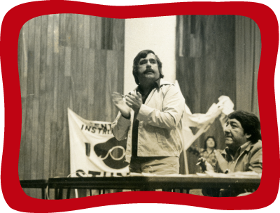 <div class='box-txt-carrusel'>
                                           <div class='pie-foto-box'>
                                                     <p class='txt-carrusel'>LH, <i>Evaristo Pérez Arreola en el Congreso del <span style='font-variant:small-caps;'>stunam</span></i>, 1978.</p>
                                                 </div> 
                                                 <div class='ObjetoDigital'>
                                                    <a href='//memoricamexico.gob.mx/swb/memorica/Cedula?oId=J4L2N5cBLy2m8rnpoSn2' target='_blank' class=''>Ir a recurso</a>
                                                 </div>  
                                             </div>